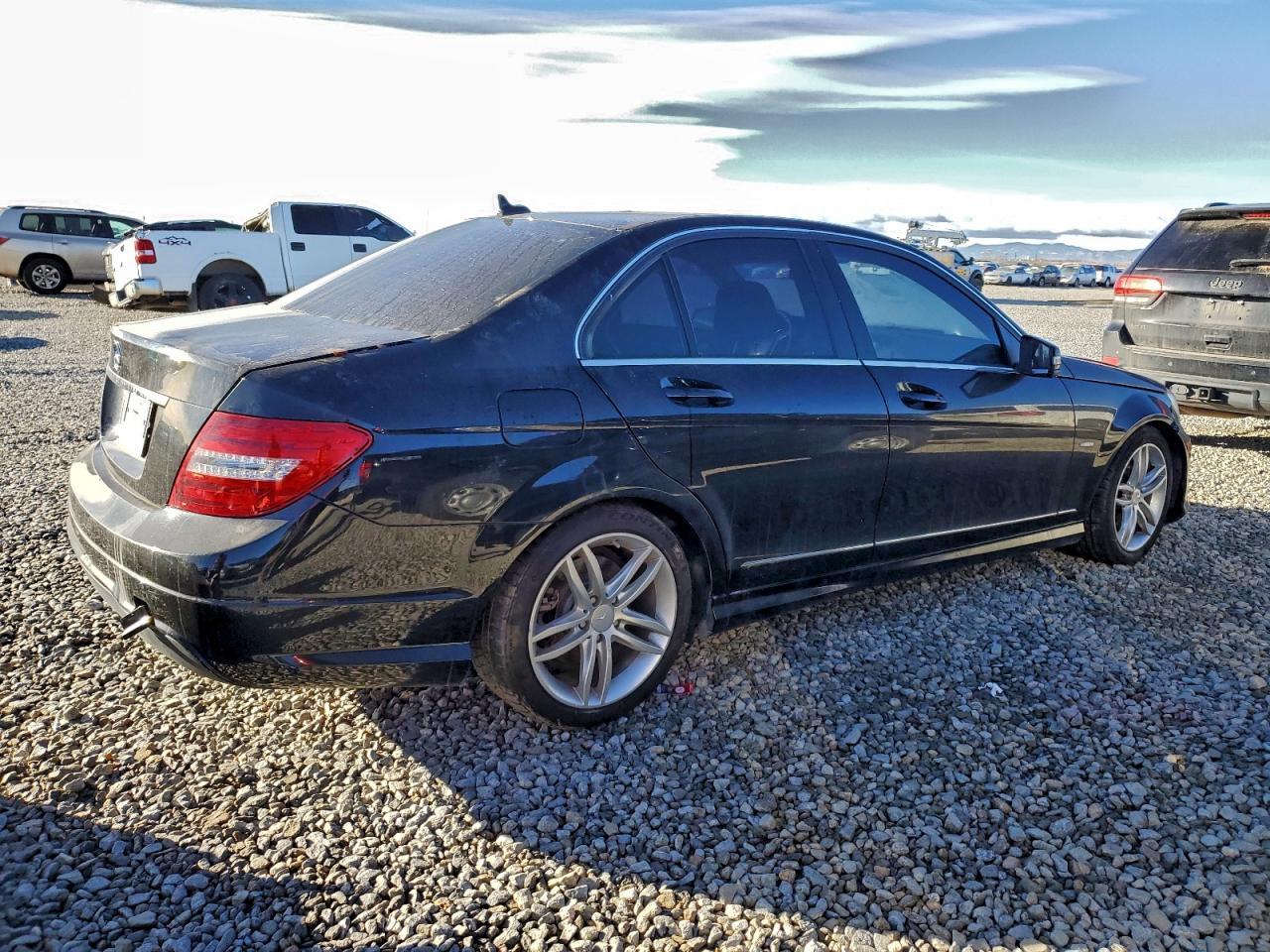 2012 MERCEDES-BENZ C-CLASS