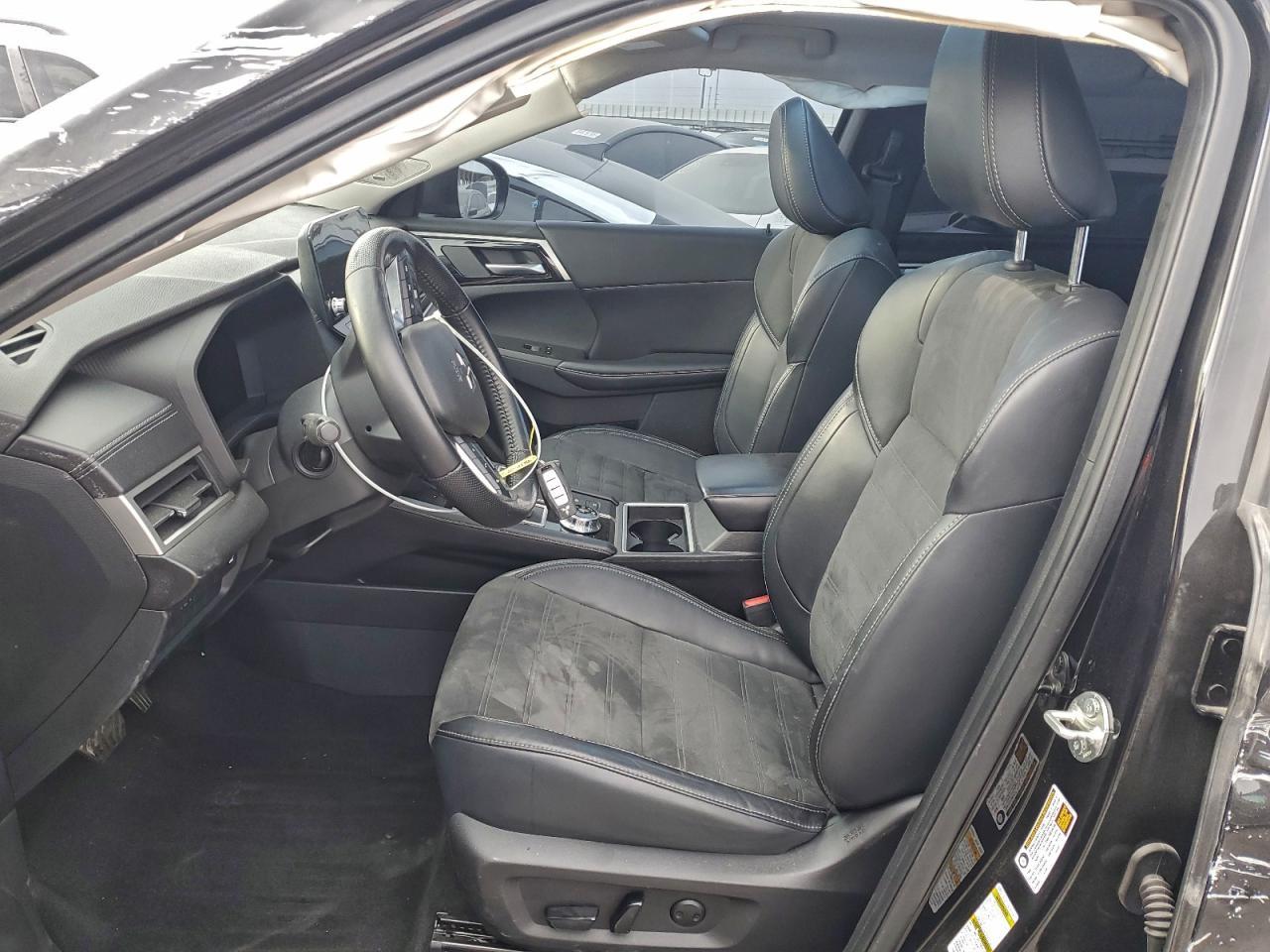 2022 MITSUBISHI outlander