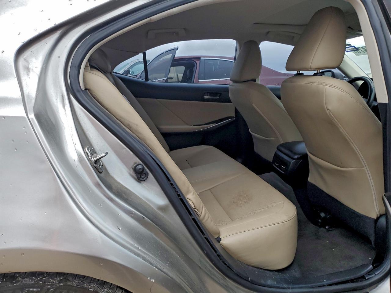 2019 LEXUS IS 300
