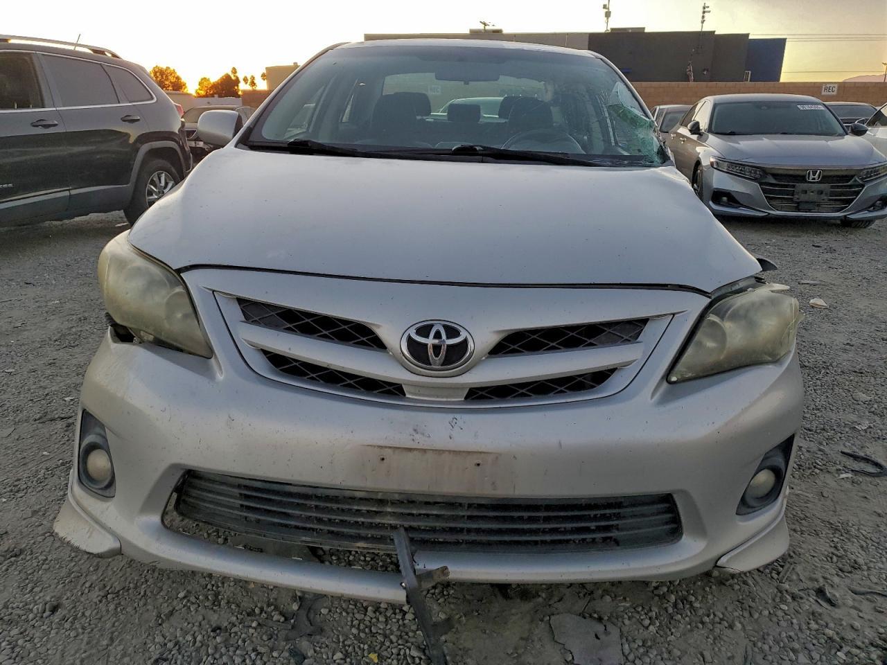 2013 TOYOTA COROLLA