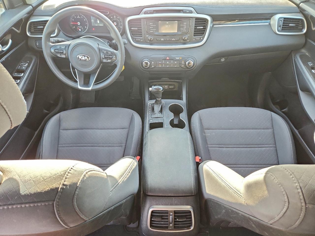 2017 KIA SORENTO