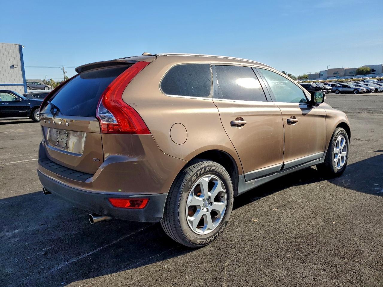 2012 VOLVO XC60