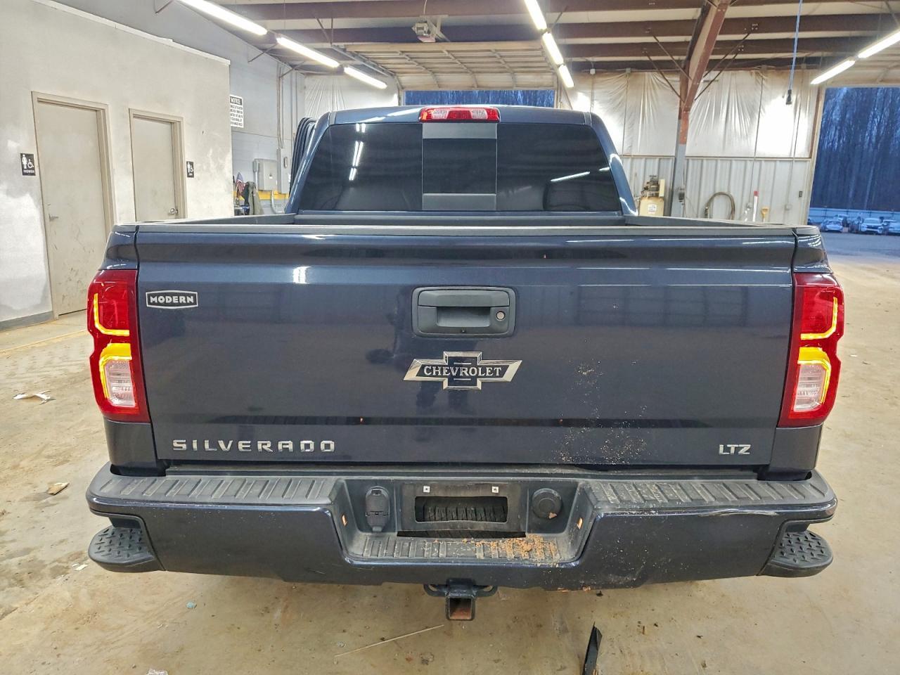 2018 CHEVROLET Silverado
