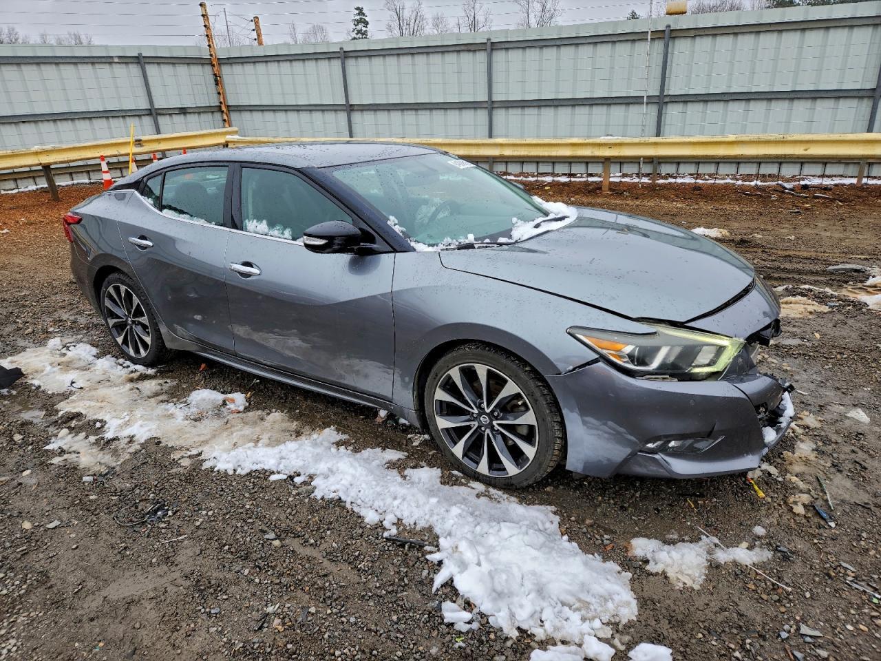 2016 NISSAN Maxima