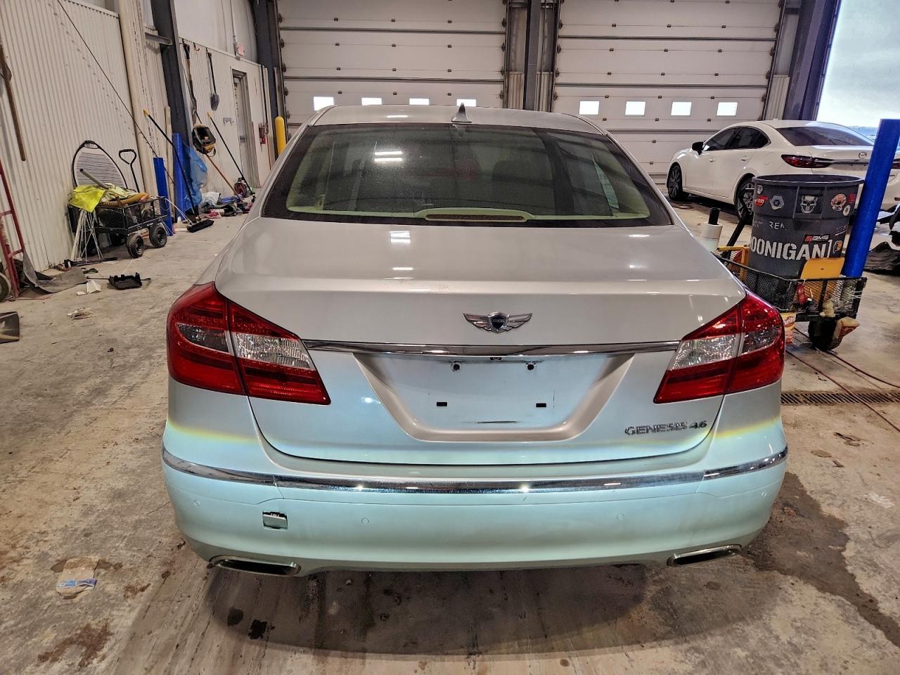 2012 HYUNDAI GENESIS