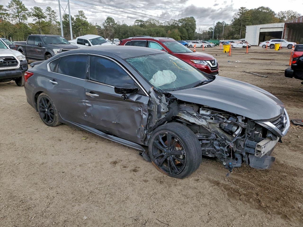 2017 NISSAN ALTIMA
