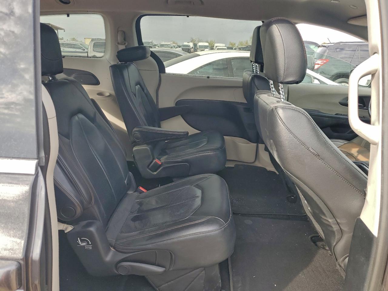 2020 CHRYSLER Pacifica