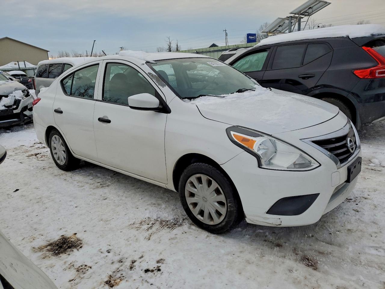 2017 NISSAN VERSA