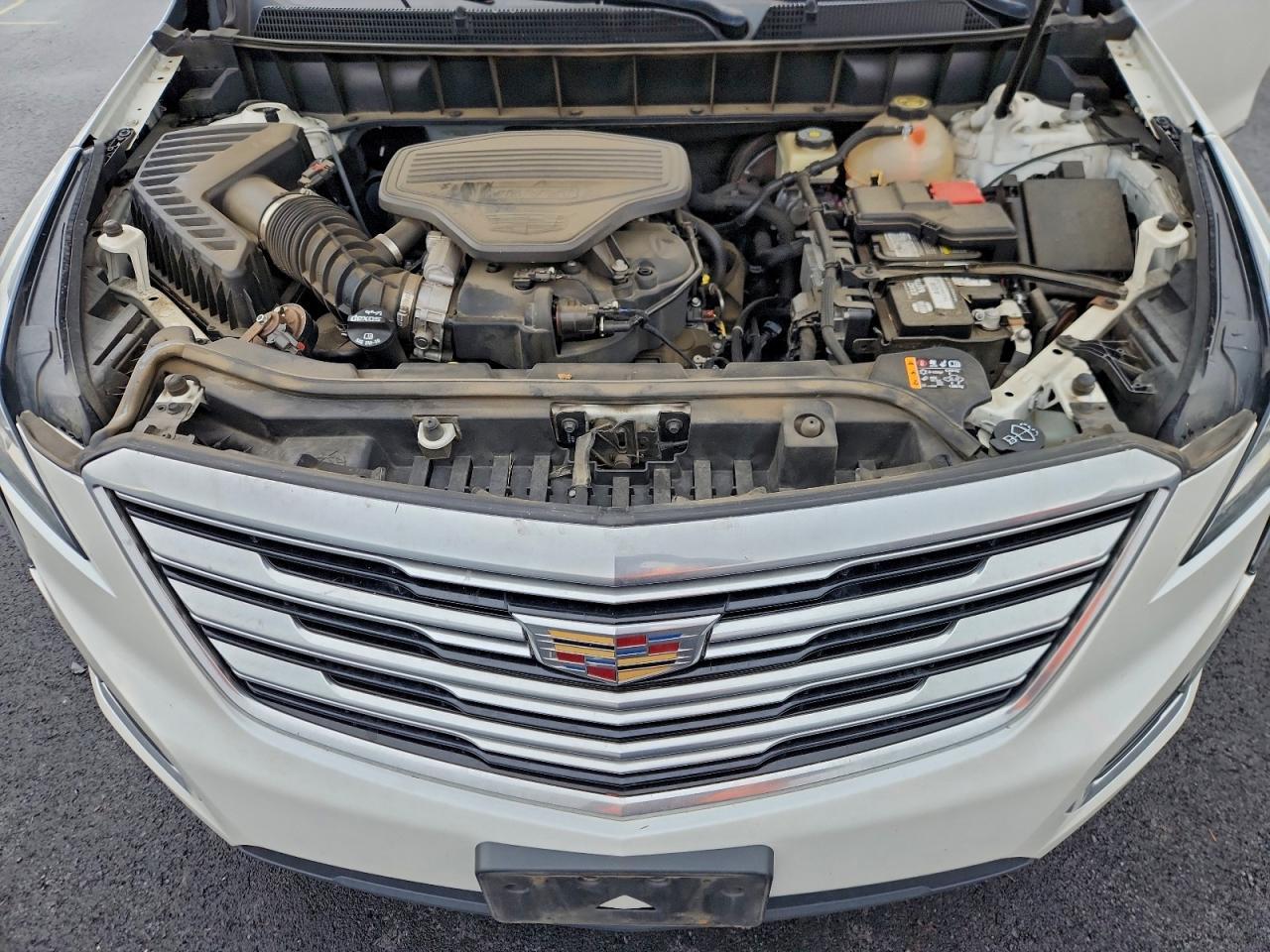 2017 CADILLAC XT5