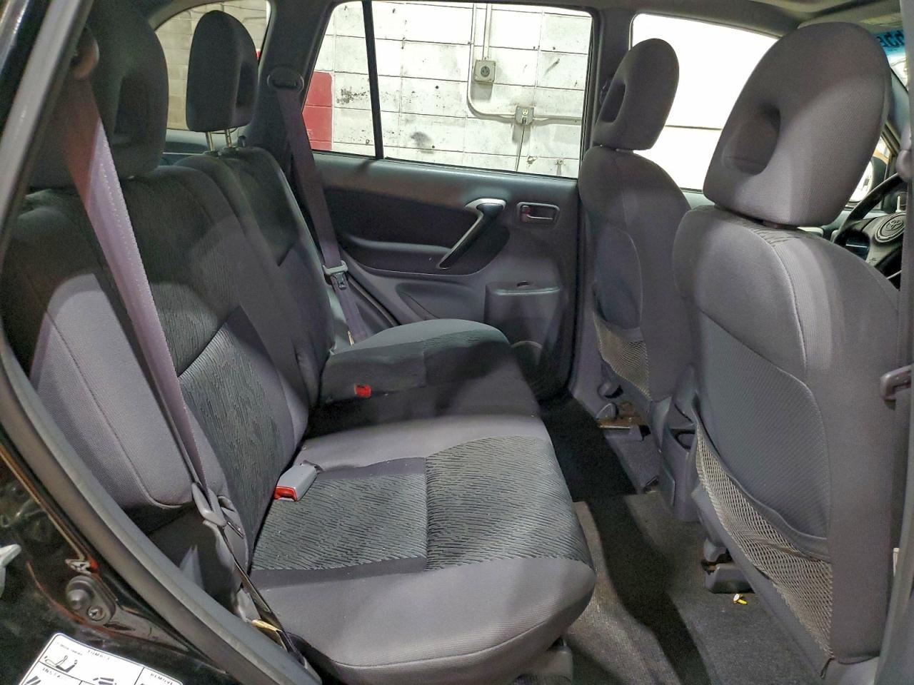 2002 TOYOTA RAV4