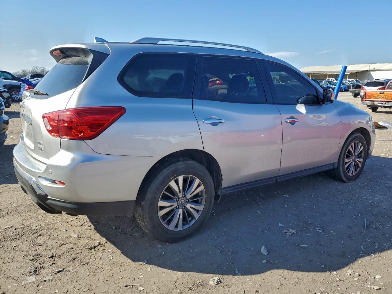 2019 NISSAN PATHFINDER