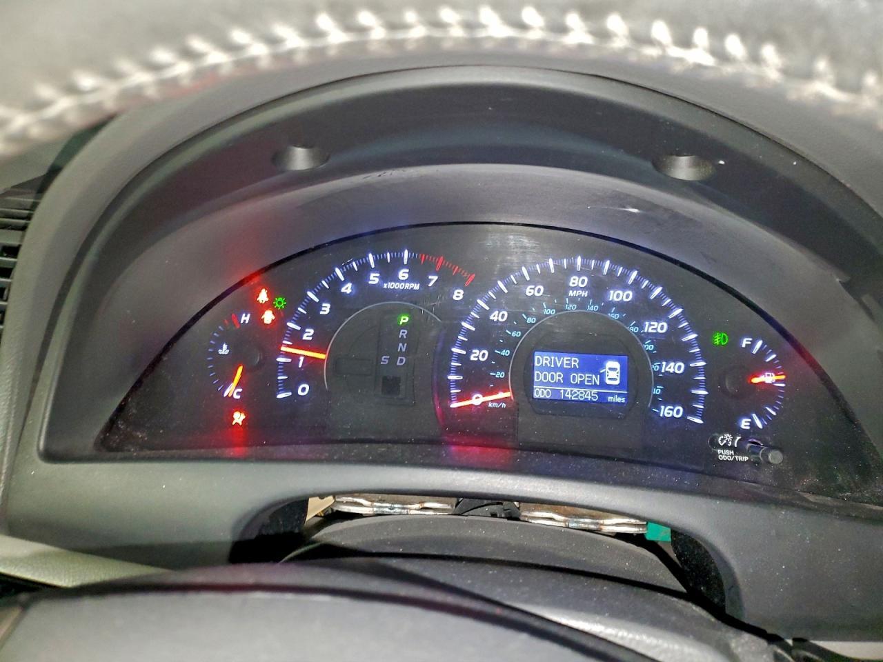 2011 TOYOTA CAMRY