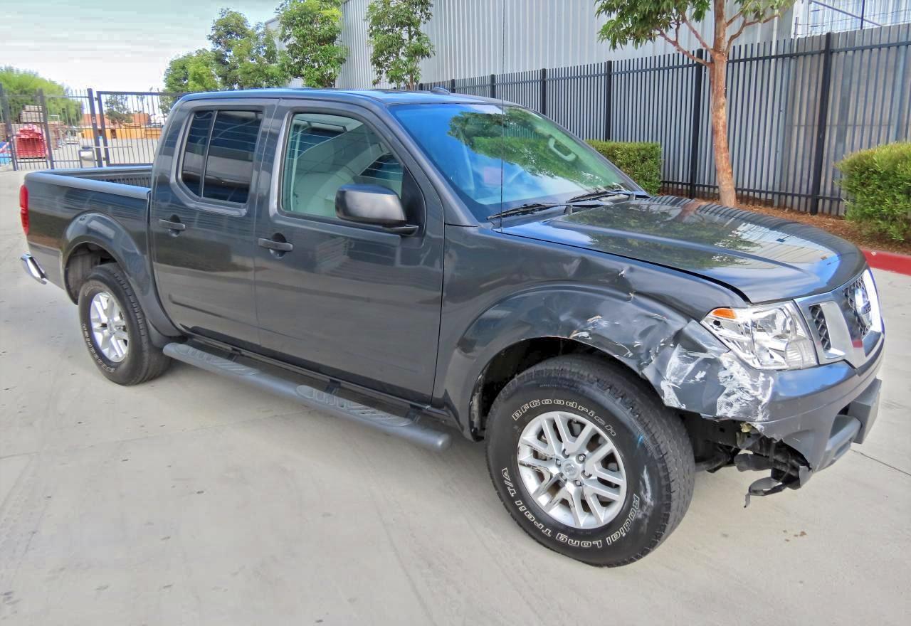2015 NISSAN Frontier