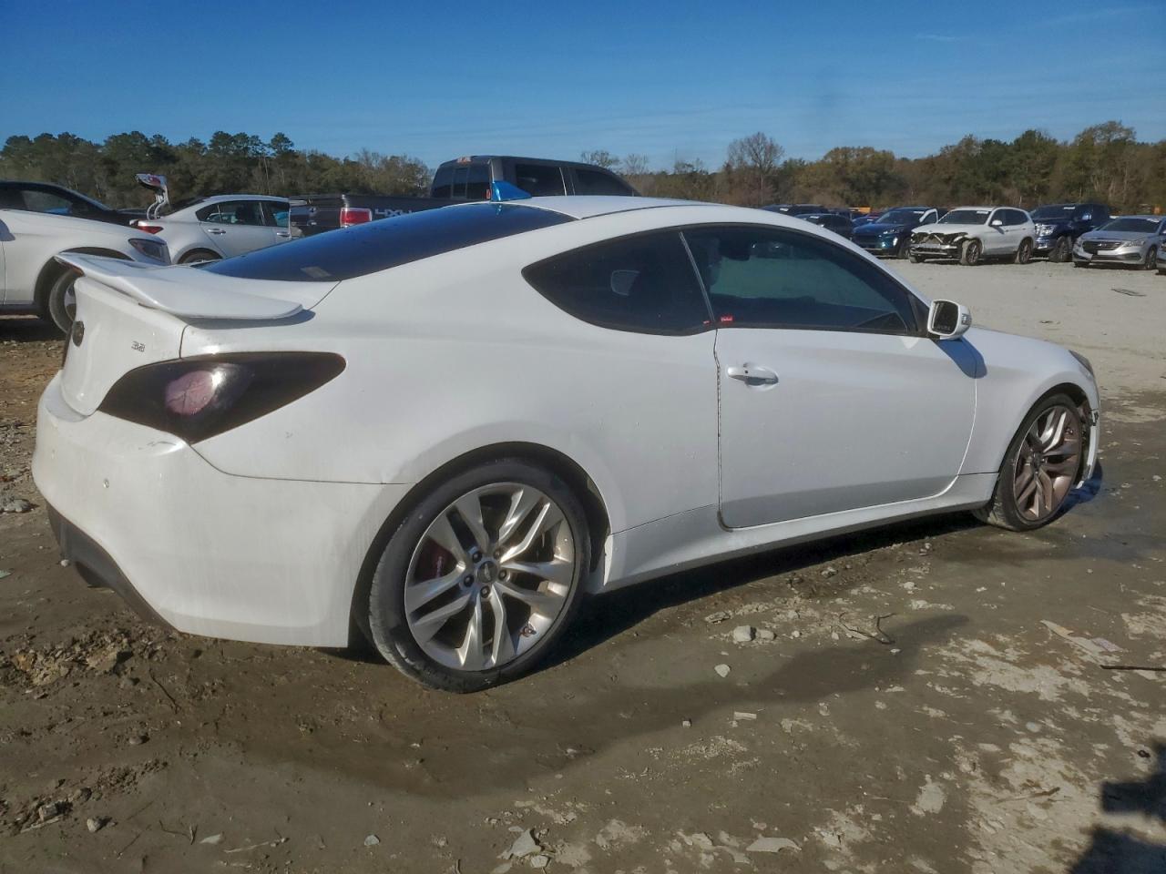 2016 HYUNDAI GENESIS