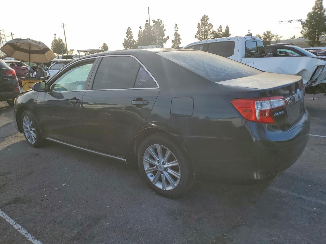 2012 TOYOTA CAMRY