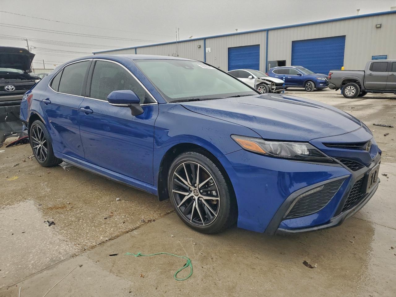 2024 TOYOTA CAMRY
