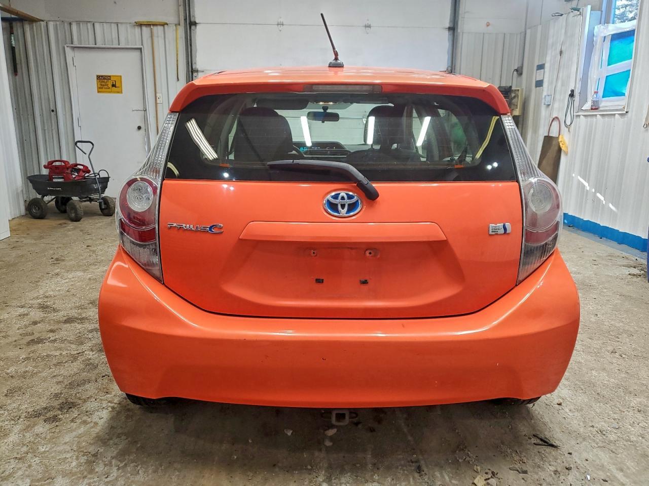 2013 TOYOTA Prius c