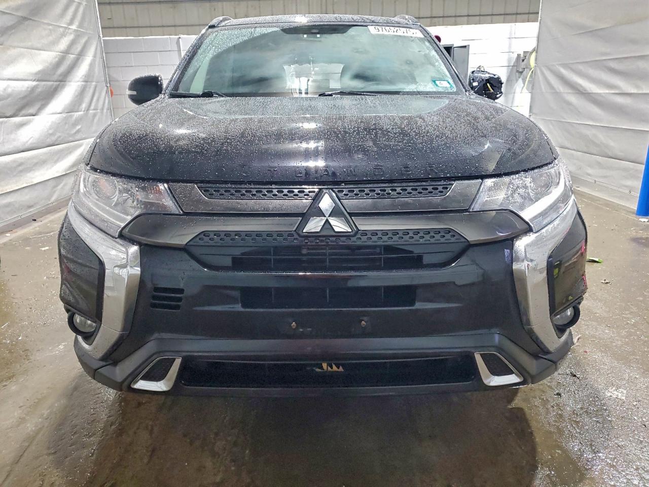 2019 MITSUBISHI outlander