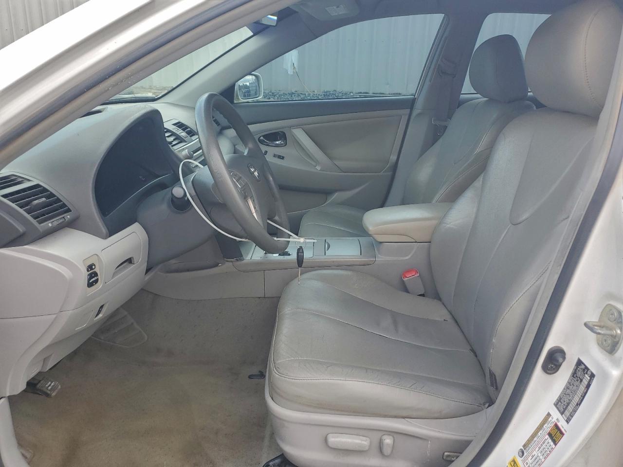 2010 TOYOTA CAMRY