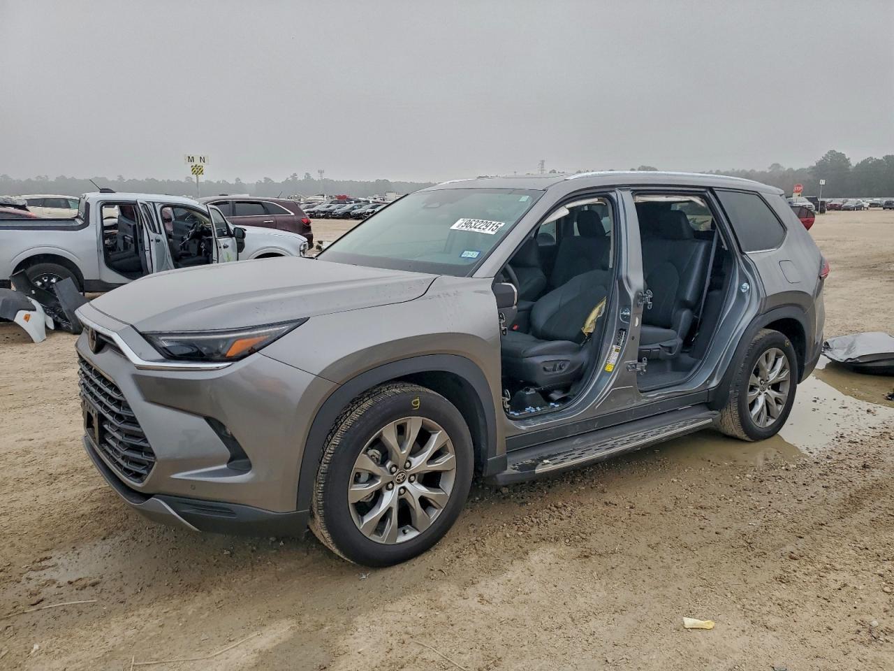2025 TOYOTA HIGHLANDER