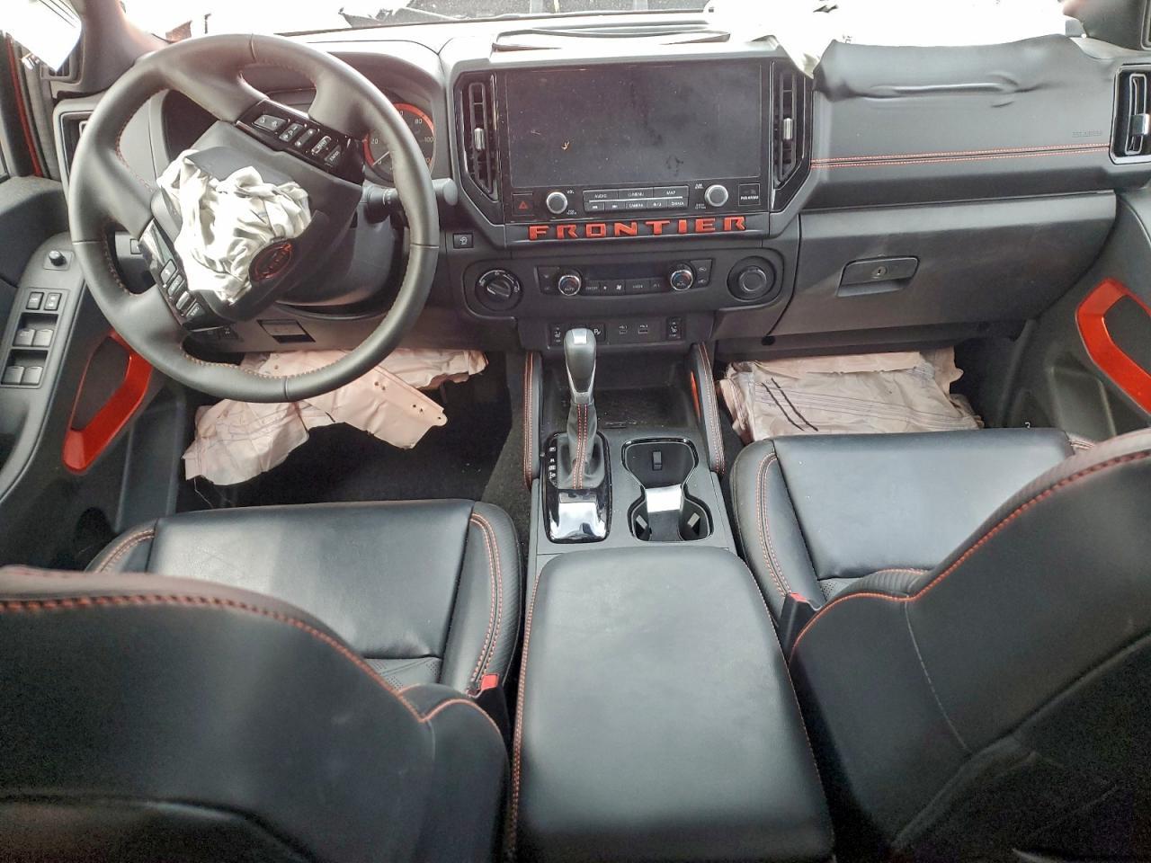 2025 NISSAN Frontier
