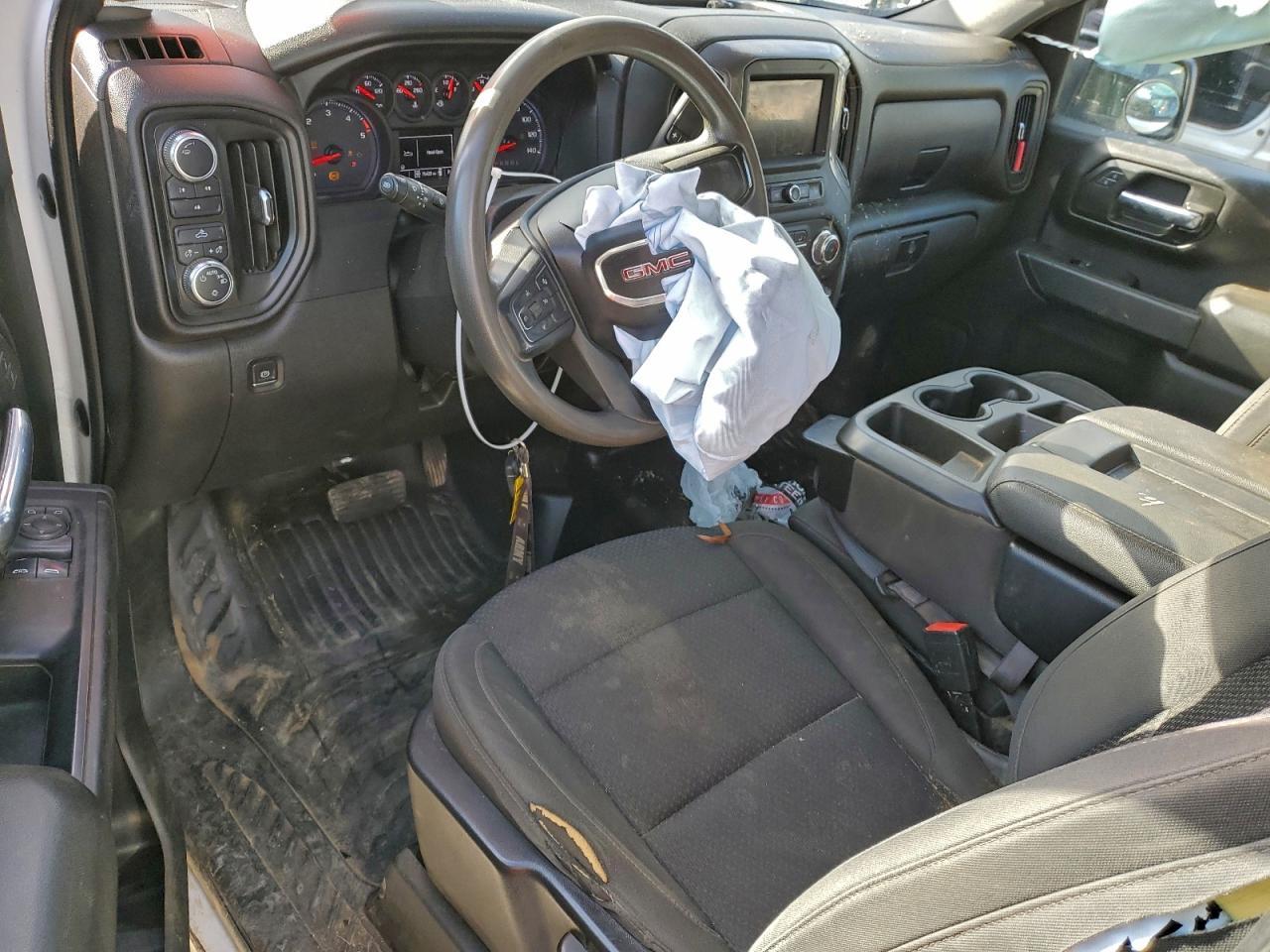 2024 GMC Sierra