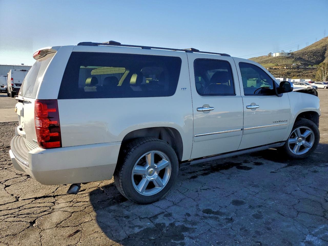 2011 CHEVROLET Suburban