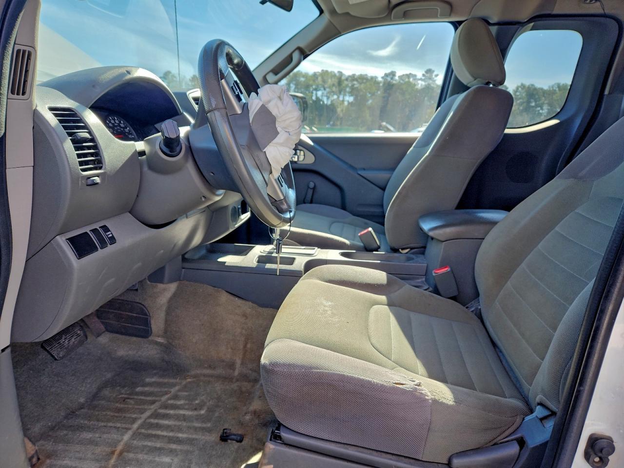 2016 NISSAN Frontier