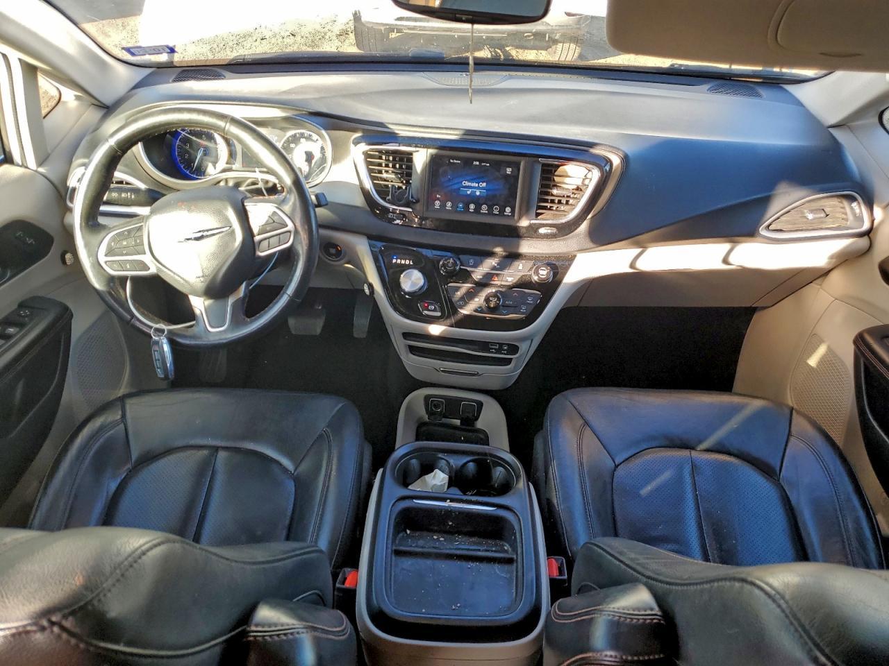 2020 CHRYSLER Pacifica