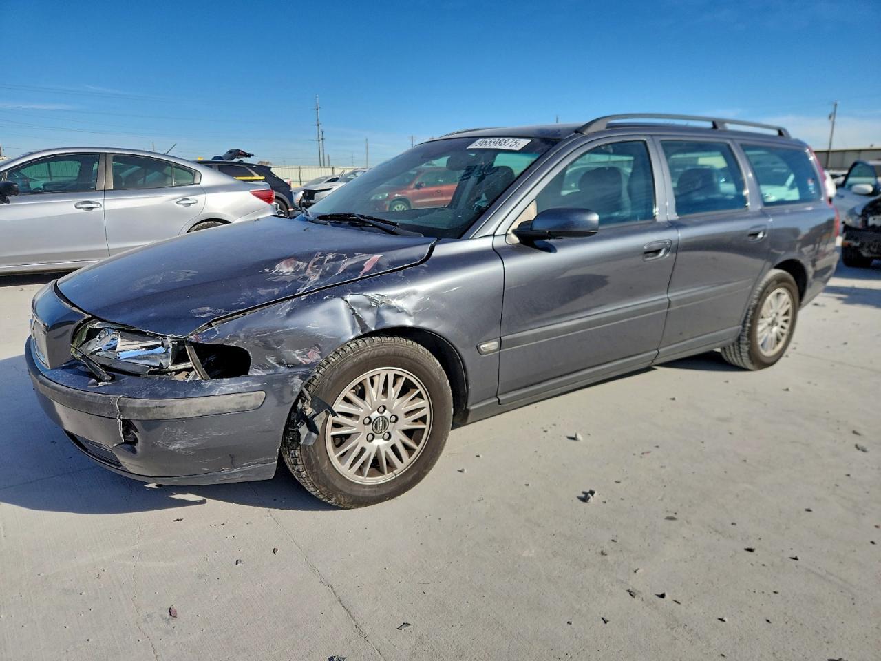 2004 VOLVO V70