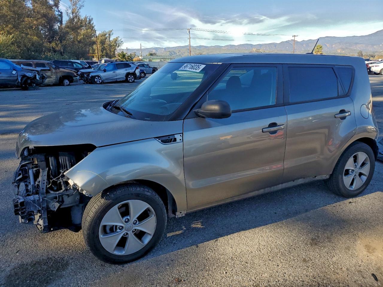 2016 KIA SOUL