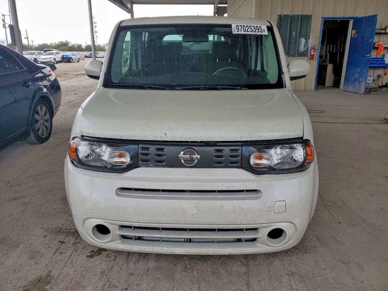 2010 NISSAN CUBE