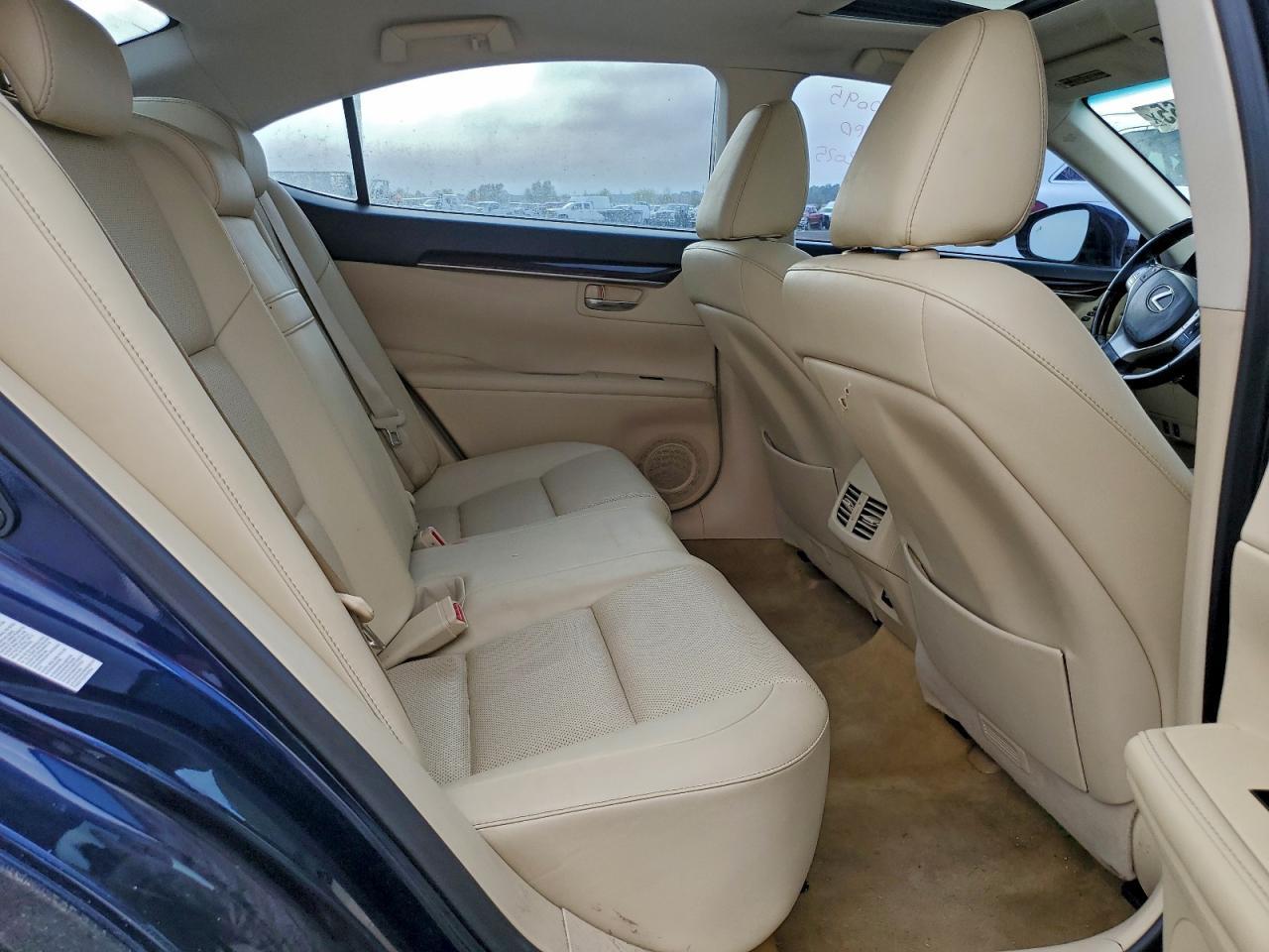 2014 LEXUS Es