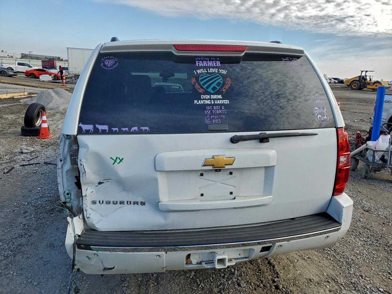2013 CHEVROLET Suburban