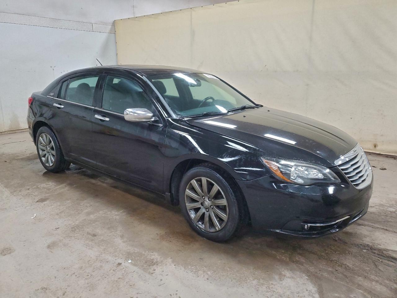 2014 CHRYSLER 200