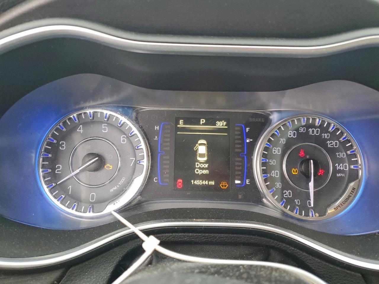 2015 CHRYSLER 200
