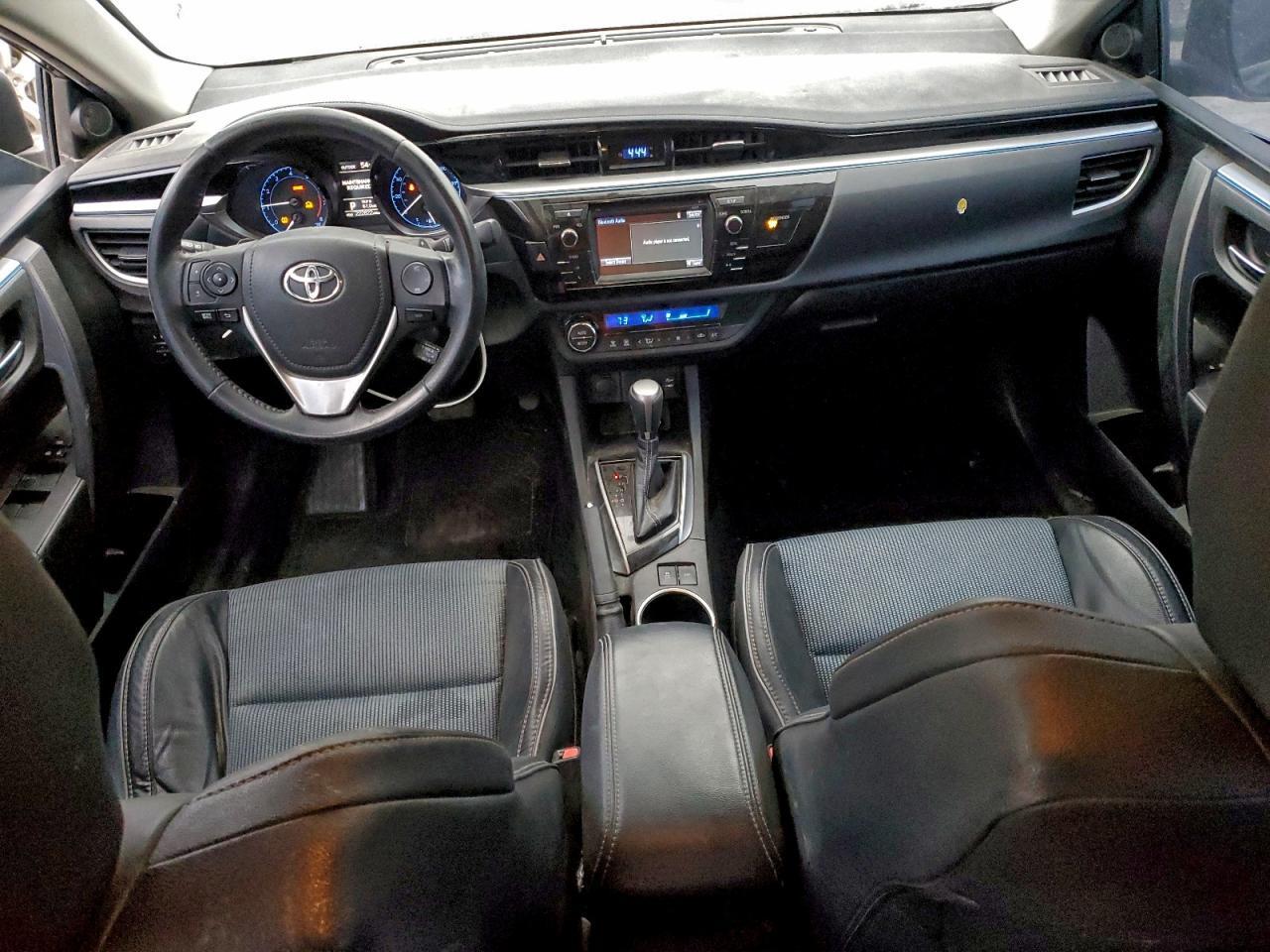 2015 TOYOTA COROLLA