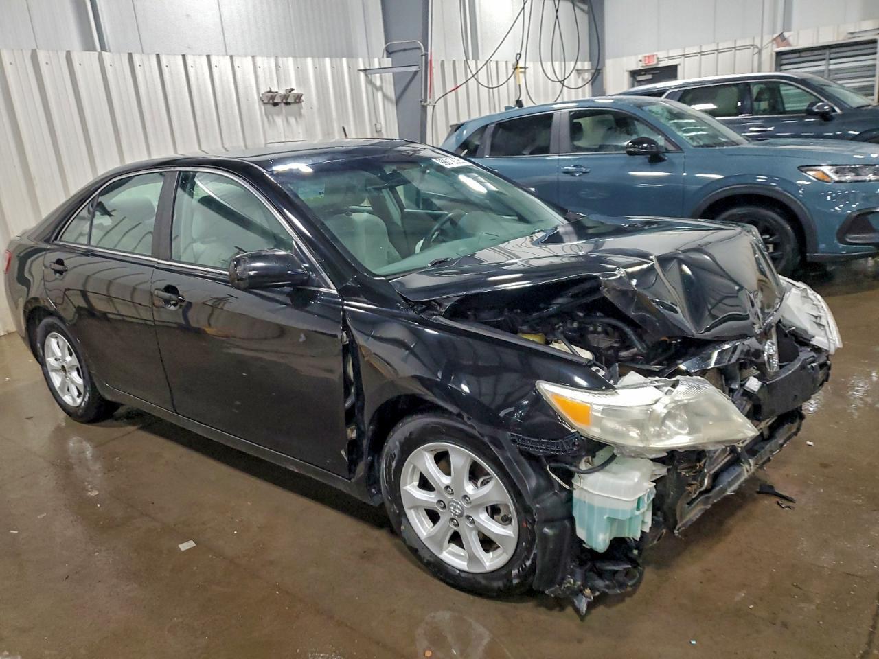2011 TOYOTA CAMRY