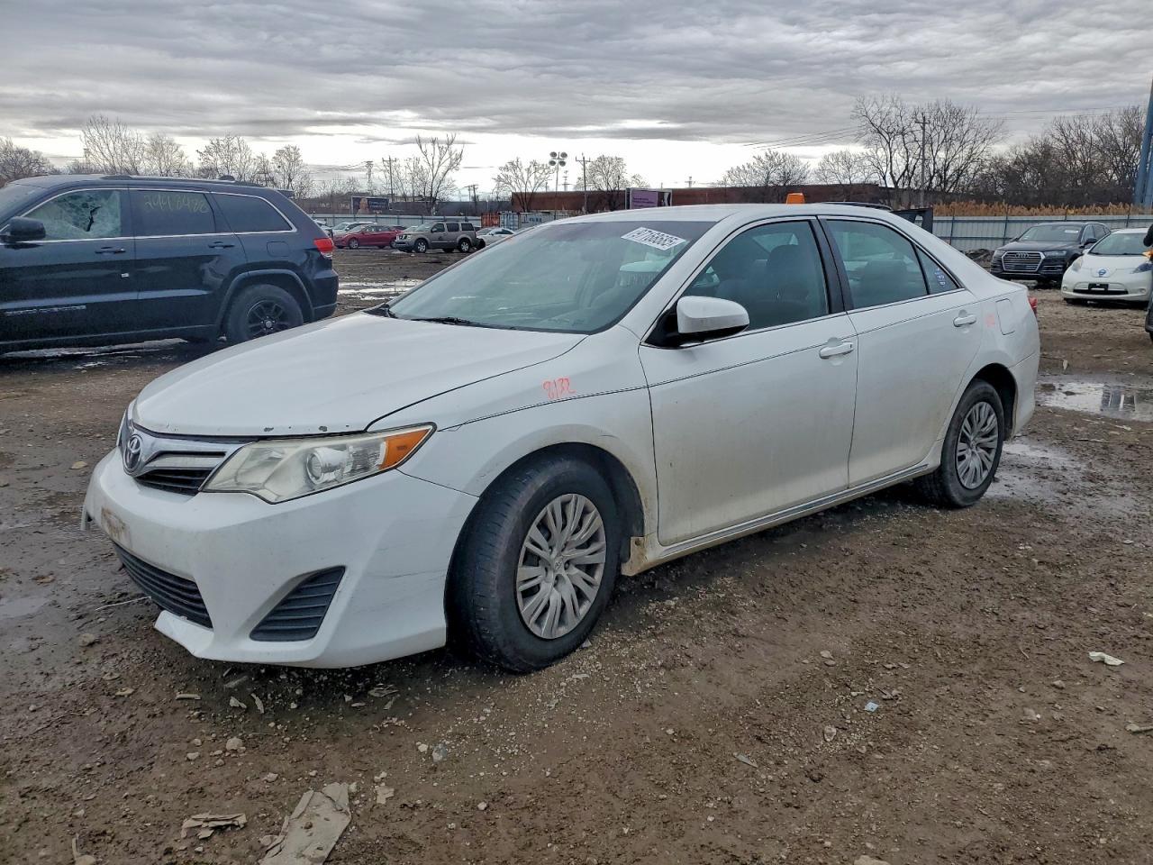 2014 TOYOTA CAMRY