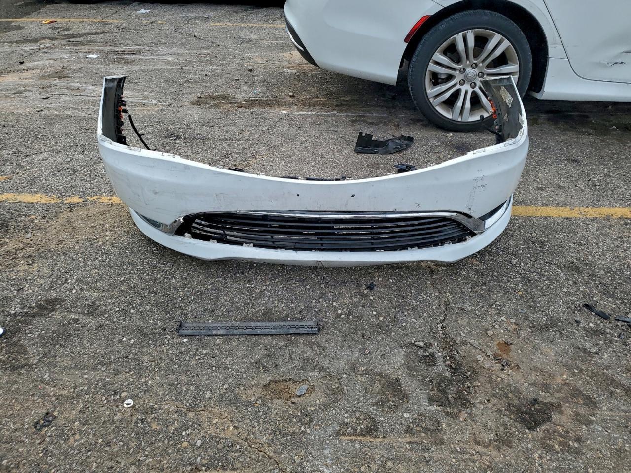 2016 CHRYSLER 200