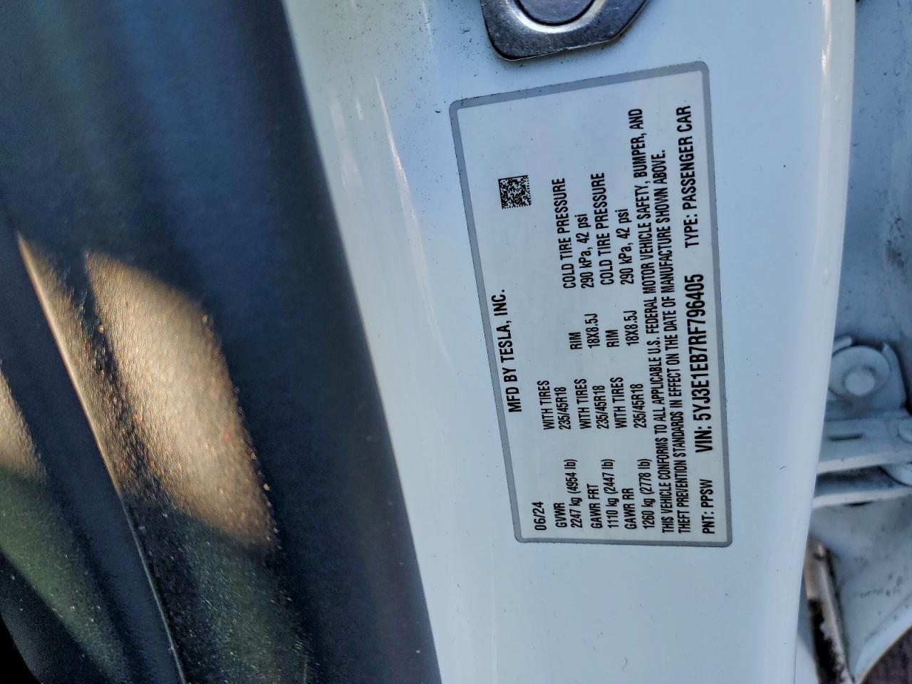 2024 TESLA MODEL 3