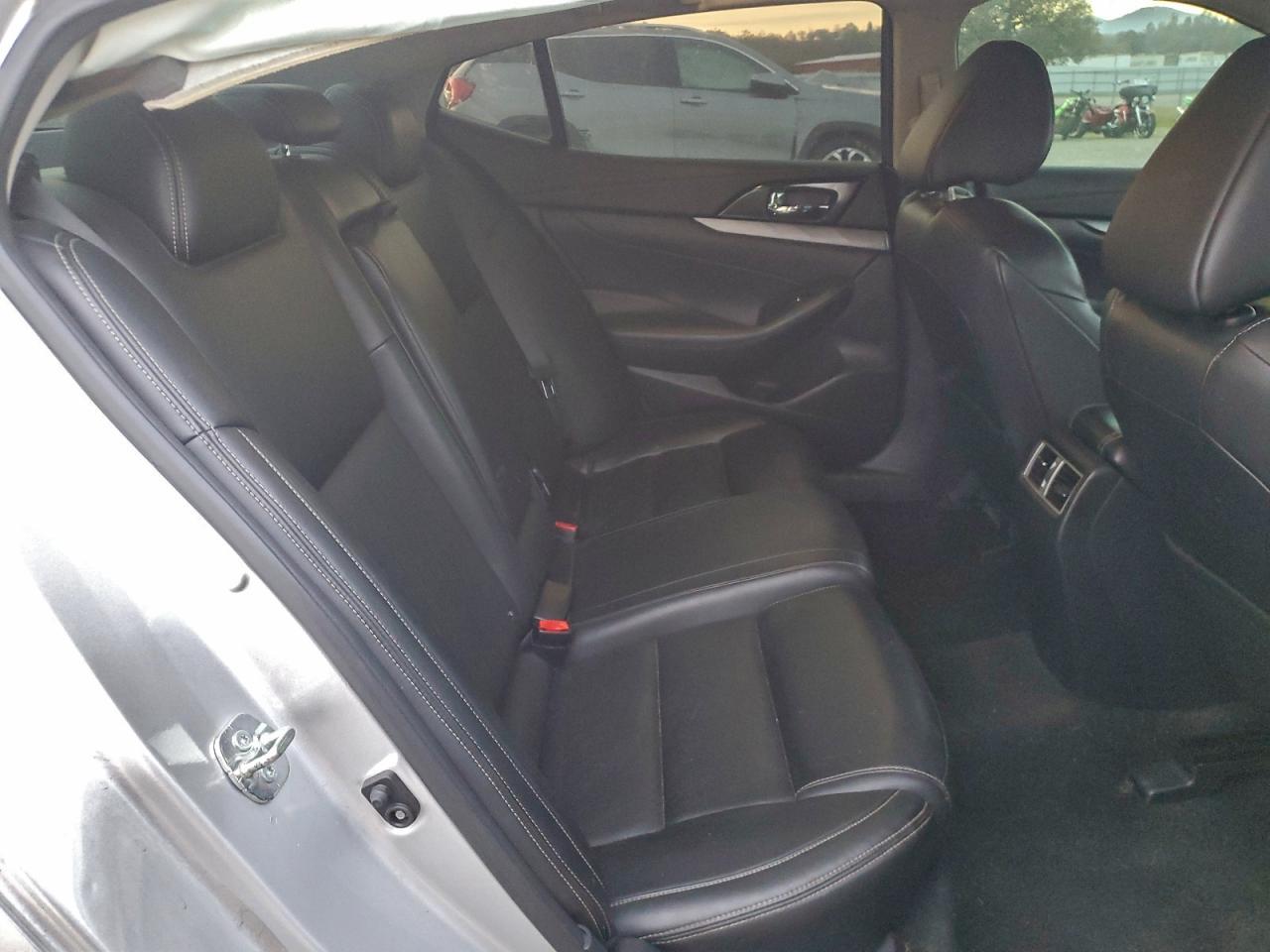 2017 NISSAN Maxima
