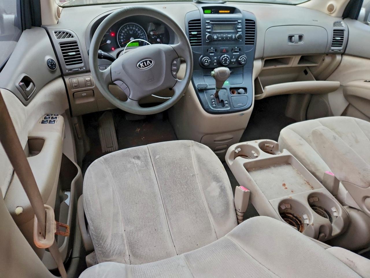 2008 KIA SEDONA