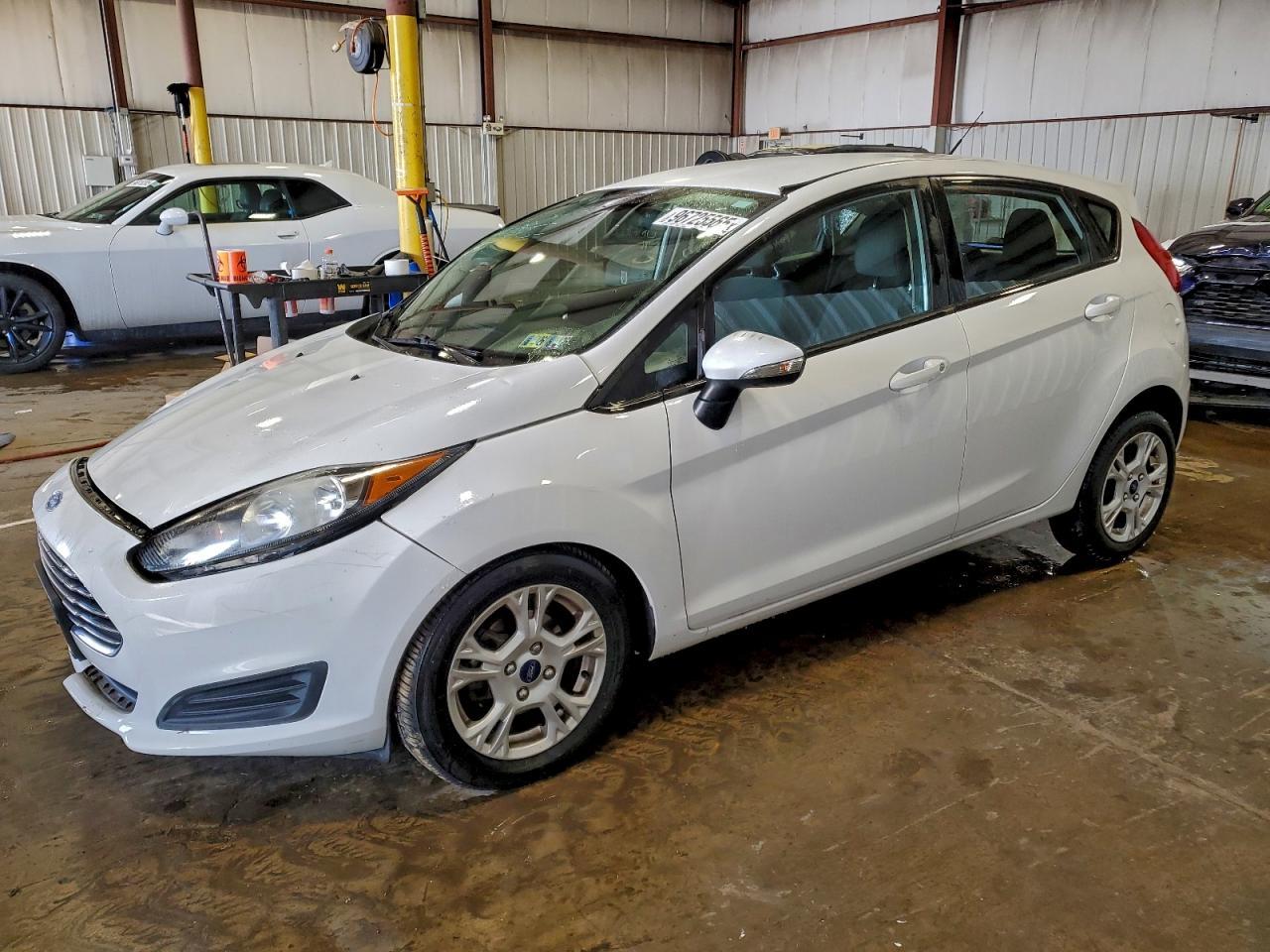 2016 FORD Fiesta