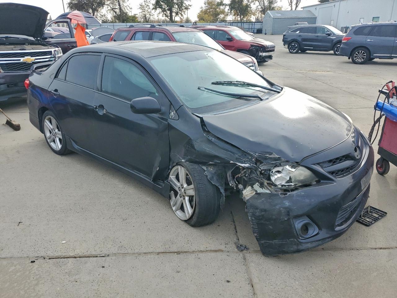 2013 TOYOTA COROLLA