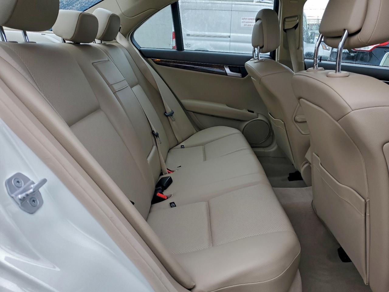 2012 MERCEDES-BENZ C-CLASS