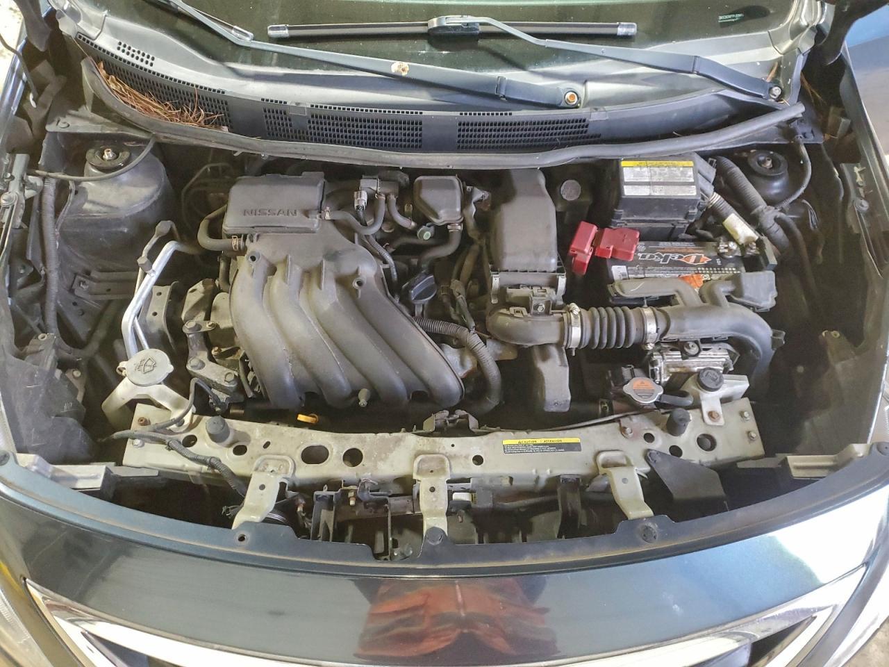 2015 NISSAN VERSA