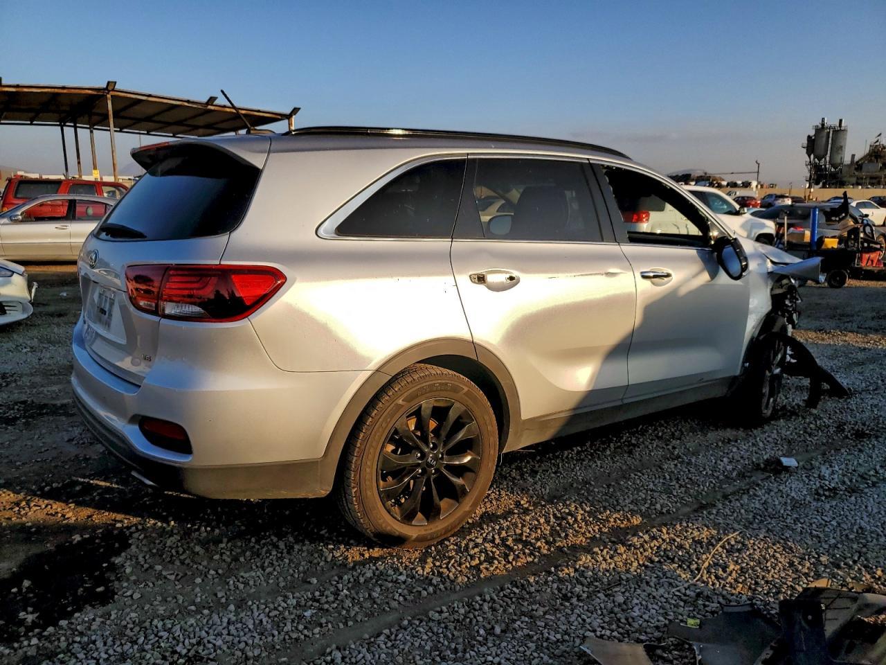 2019 KIA SORENTO