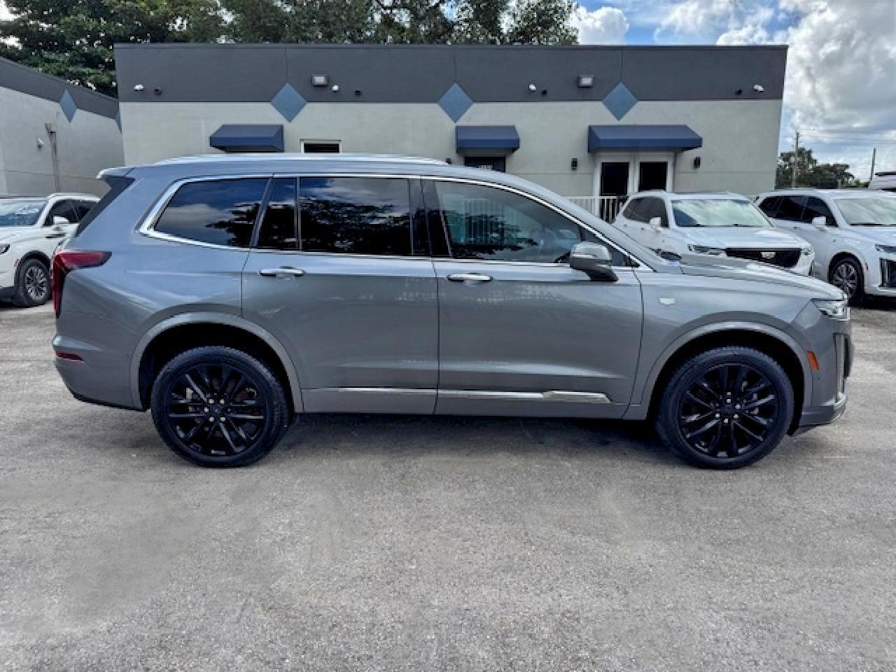 2020 CADILLAC XT6