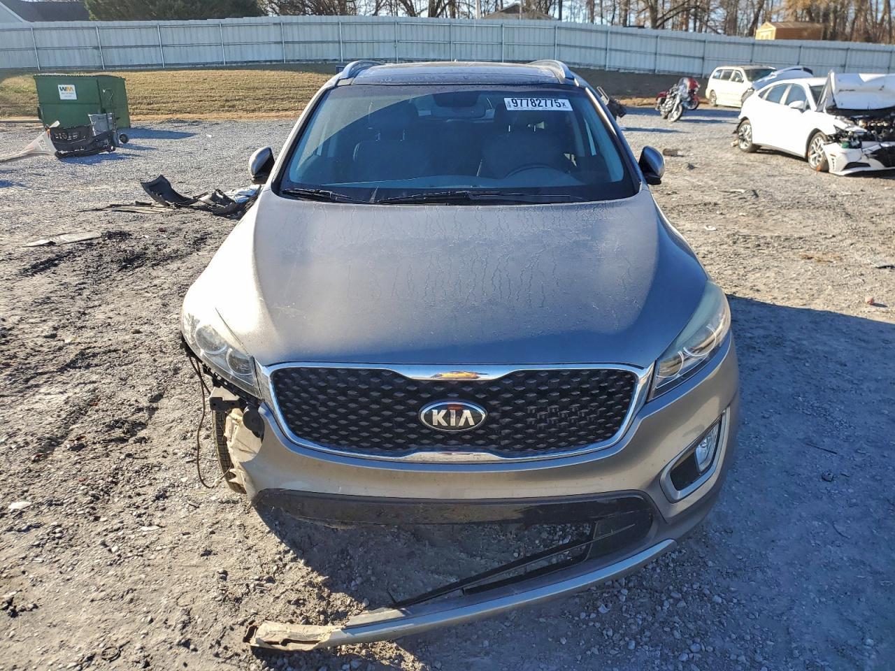 2016 KIA SORENTO